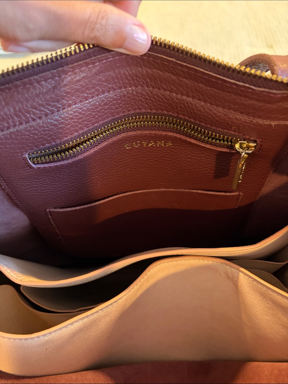 Cuyana Zippered Leather Tote with Monogram - Picture 2 of 10